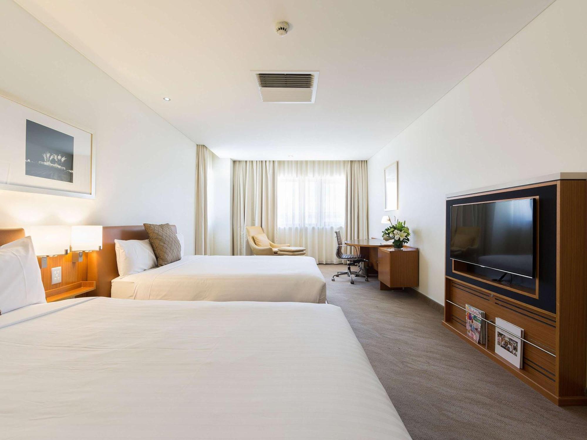 Novotel Canberra Esterno foto