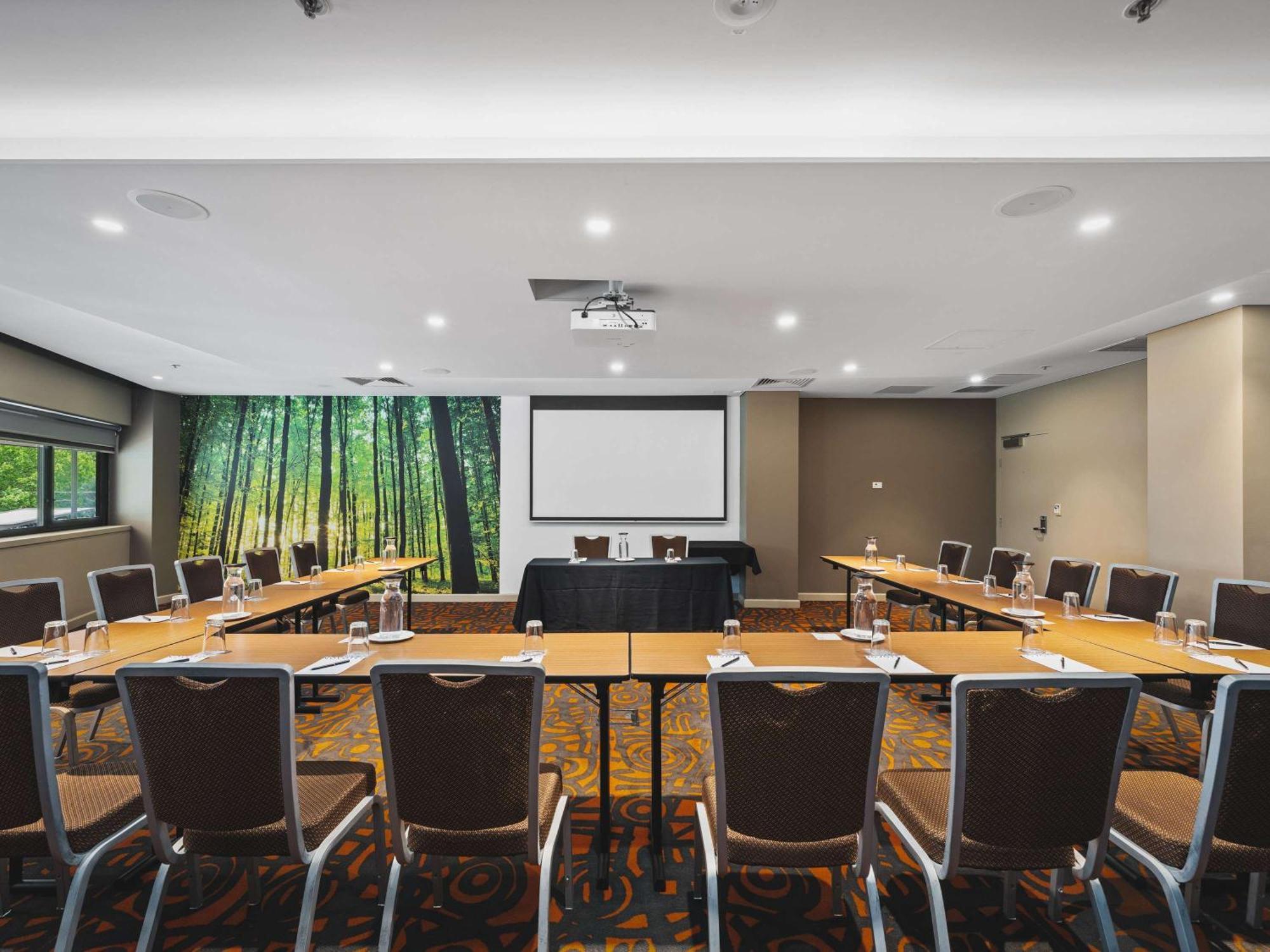 Novotel Canberra Esterno foto