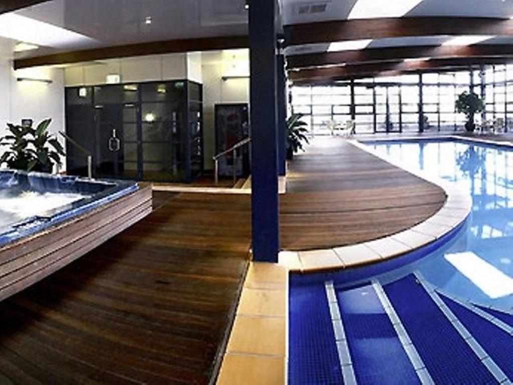 Novotel Canberra Esterno foto